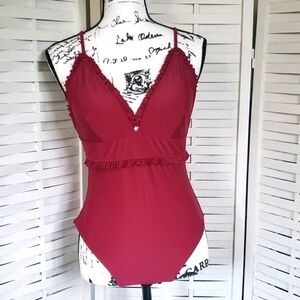 Cupshe cramberry red one piece swimming suit large
